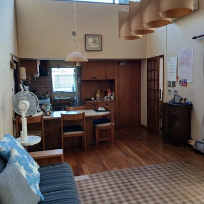  (居間)