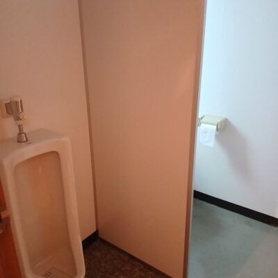 男子トイレ (トイレ)