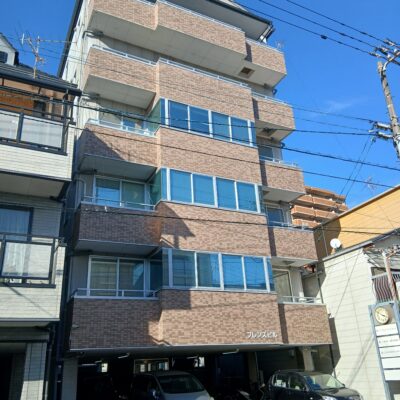 高知県高知市越前町2丁目