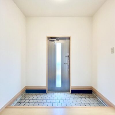  (玄関)
