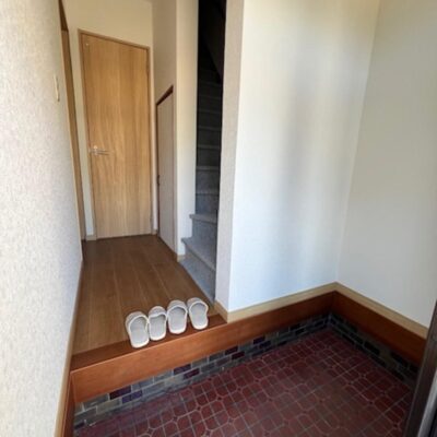  (玄関)
