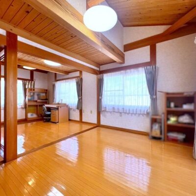  (内装)